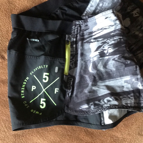 Reebok Running Shorts - Picture 2 of 4